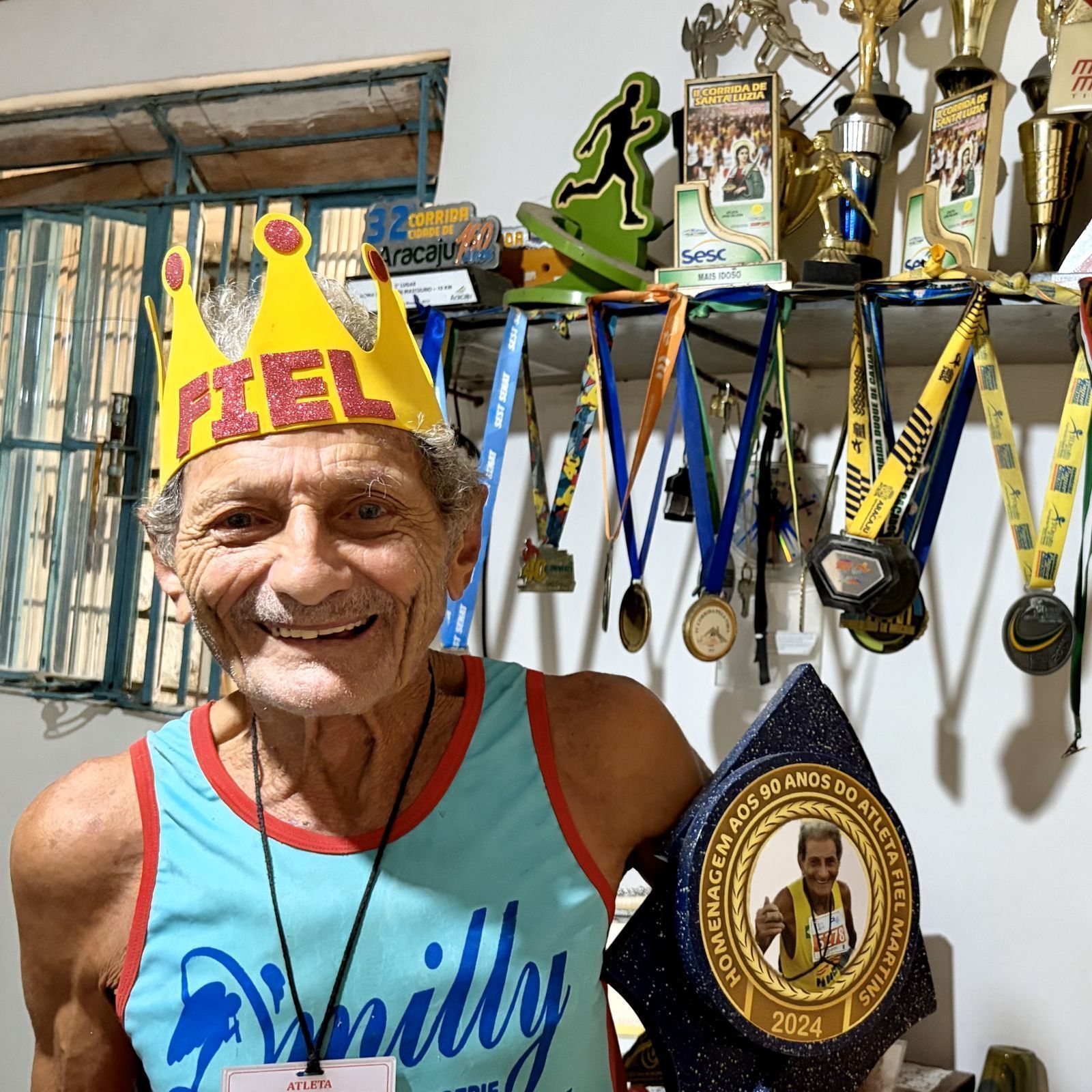 O nonagenário que se tornou o rei das ruas de Aracaju